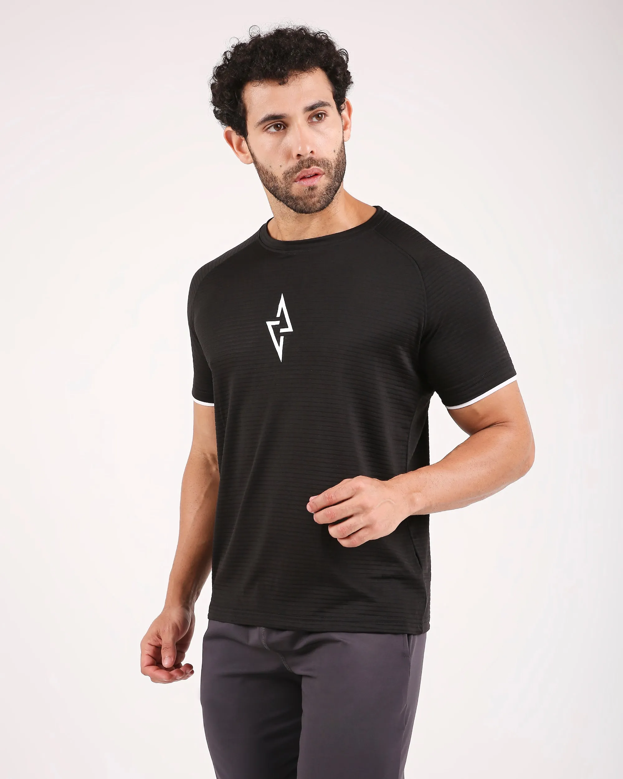 FLYWEAR - BLACK T-SHIRT