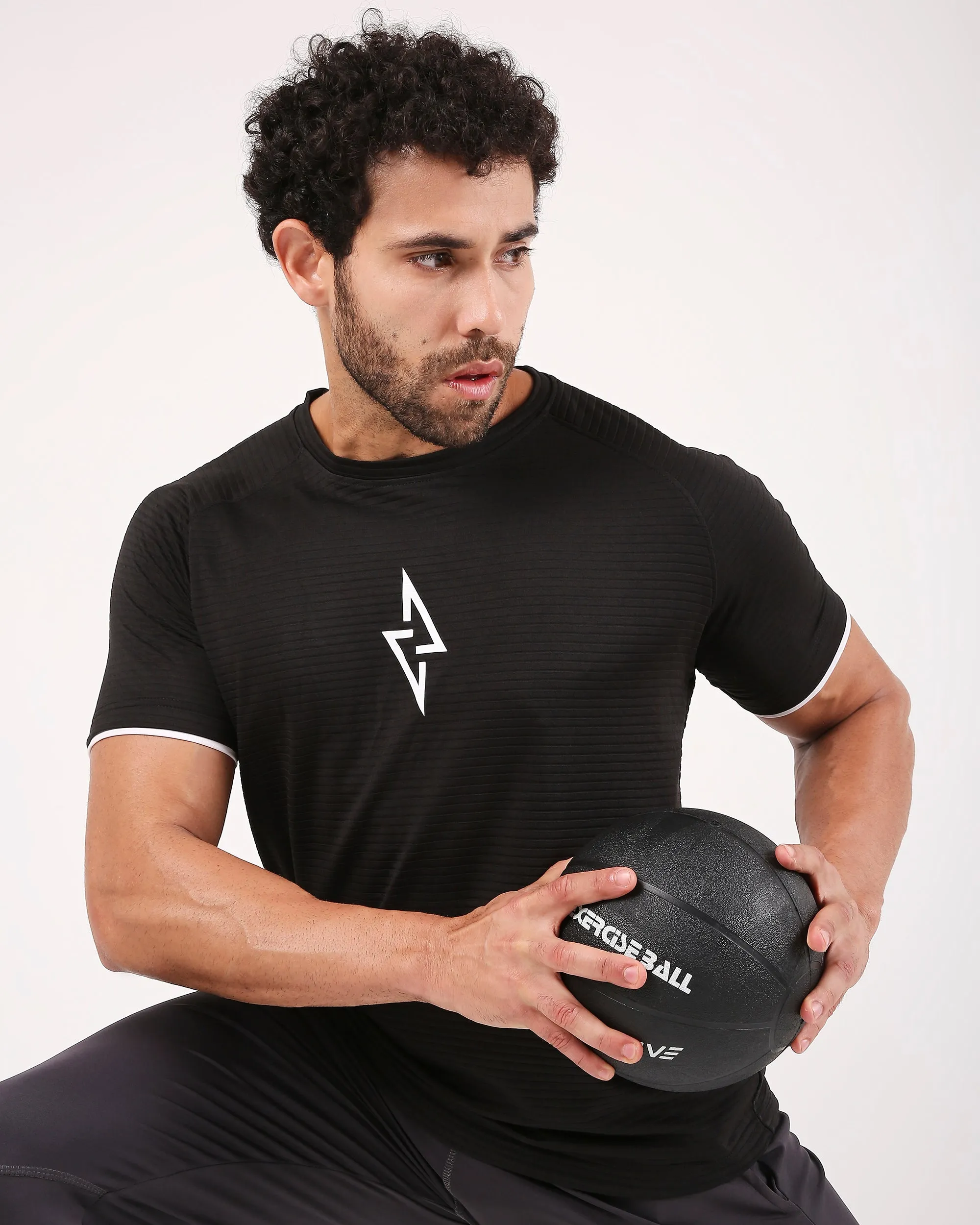FLYWEAR - BLACK T-SHIRT