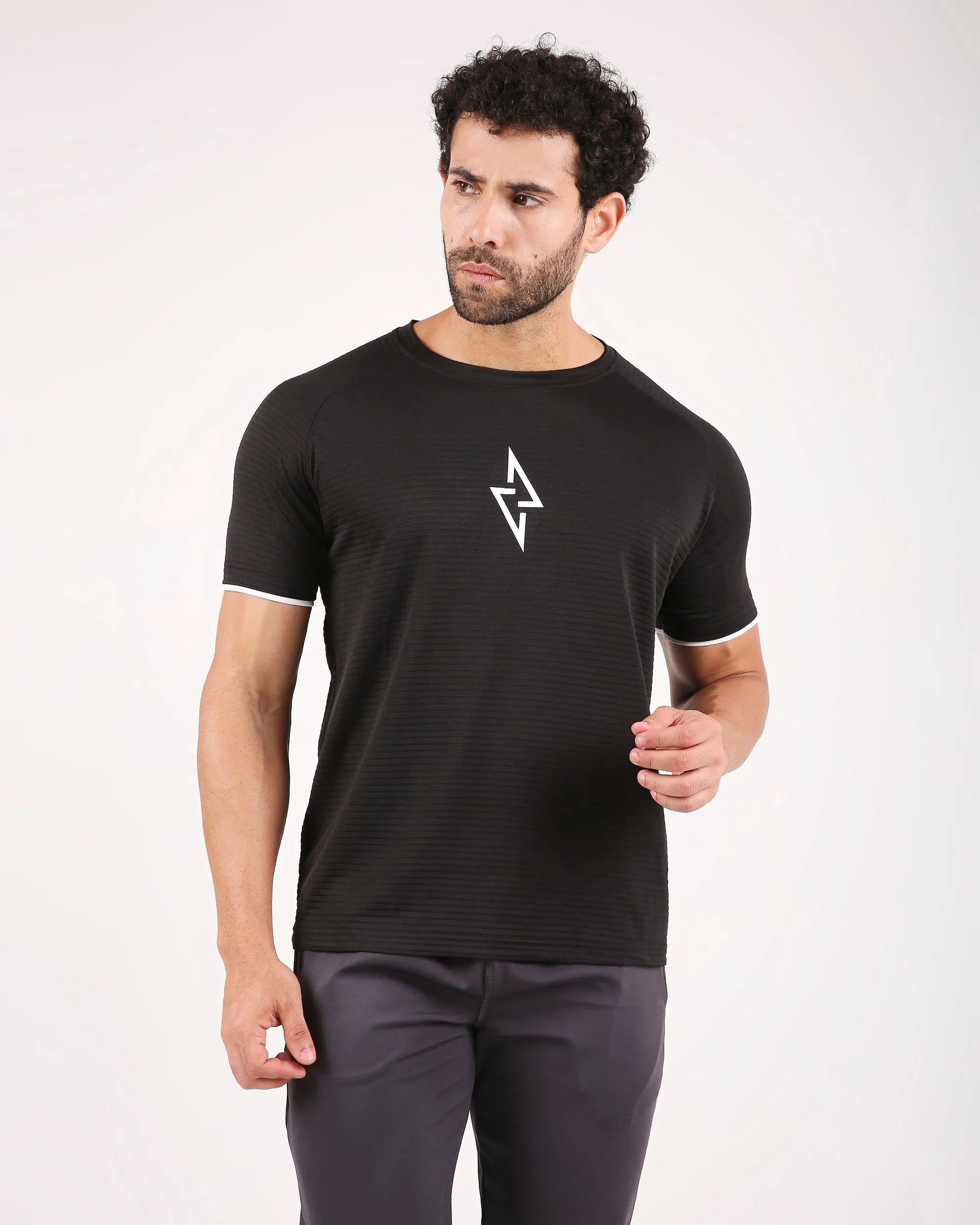 FLYWEAR - BLACK T-SHIRT
