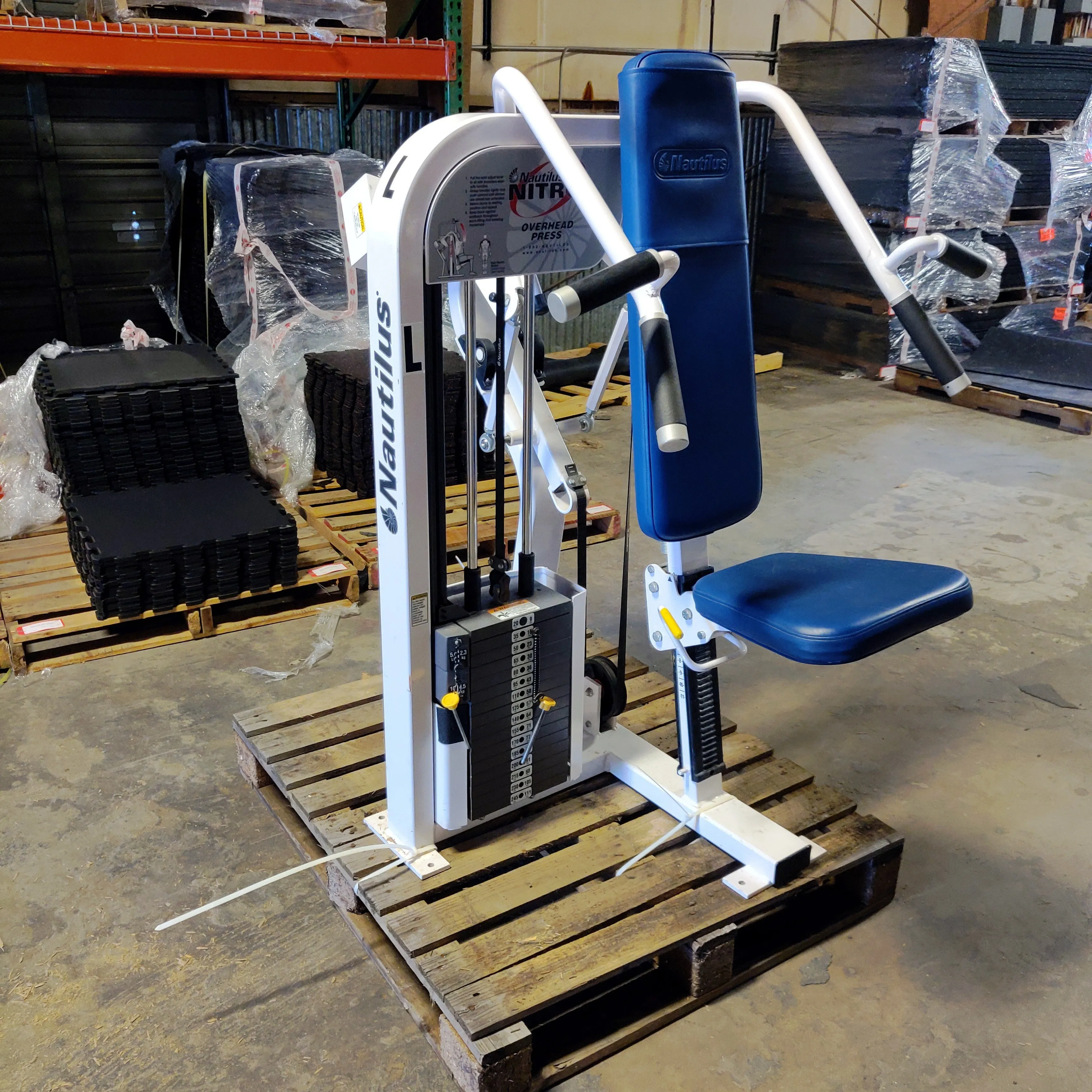Nautilus Nitro CIRCUIT 9 Pieces of Strength Equipment
